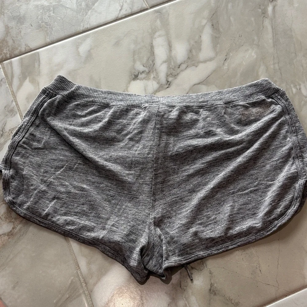 PINK Victoria's Secret Gray Lounge Shorts - Picture 3 of 4